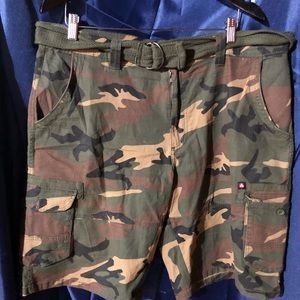 Mens Camo Airwalk Shorts Size 36